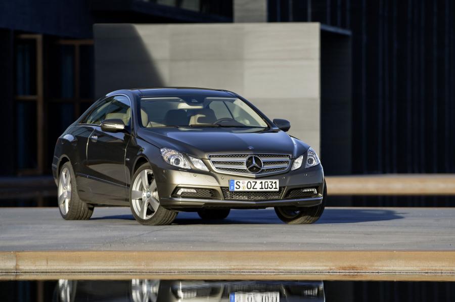  Mercedes-Benz E-Class Coupe 2010 года  (фото 75 из 84)